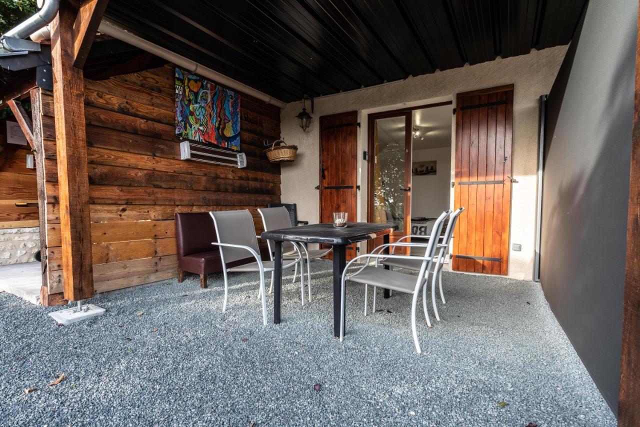 La Maison au Bord du Lac Chemillé-sur-Indrois Extérieur photo